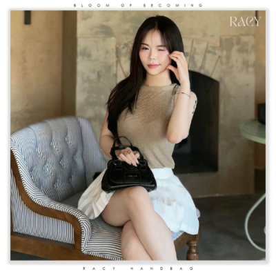 Bên Trong Túi Xách Phản Ánh Gì Về Tính Cách Của Cô Nàng