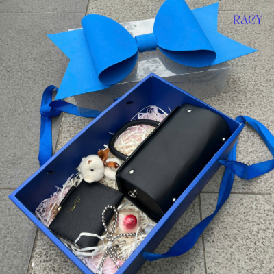 Lưu ý khi làm quà tặng túi xách