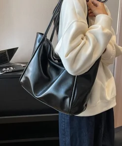 Túi tote da pu Racy Handbag